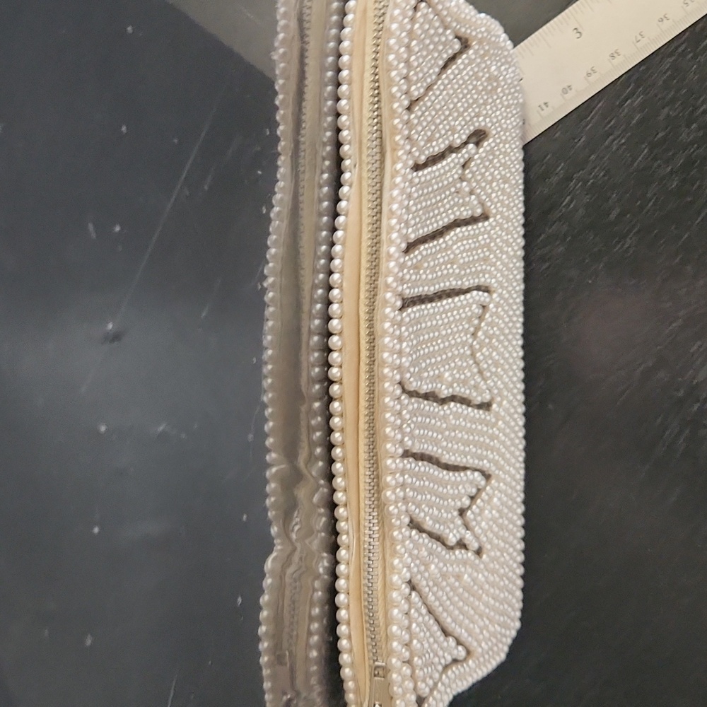 1960's vintage beaded faux pearls clutch bag made in Japan - Picture 4 of 9